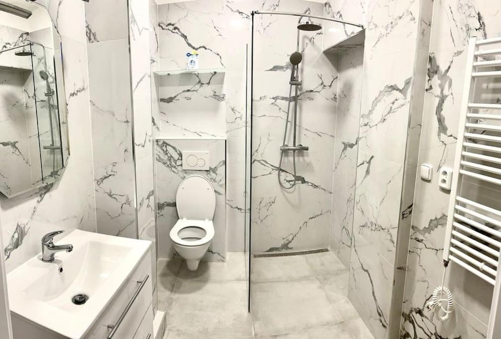 Utulny Byt V Super Lokalite Apartmán